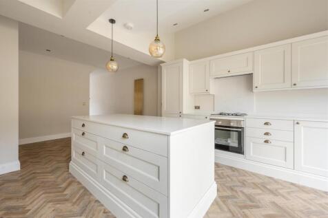 Southwell Grove Road E11