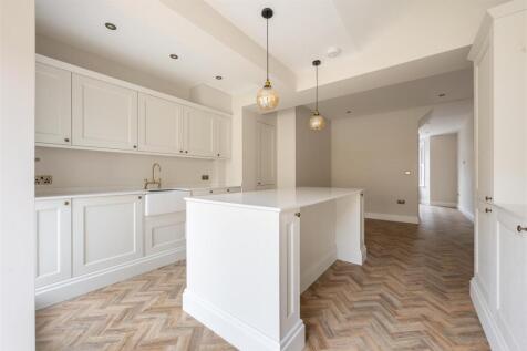 Southwell Grove Road E11
