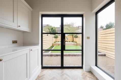Southwell Grove Road E11