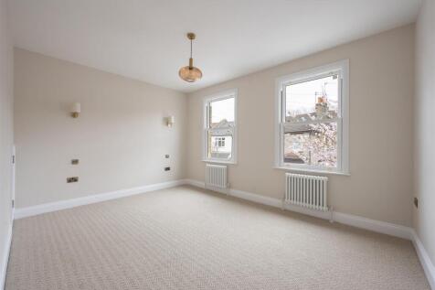 Southwell Grove Road E11