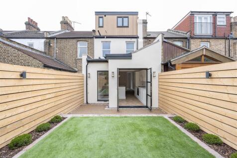 Southwell Grove Road E11