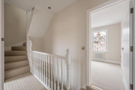 Southwell Grove Road E11