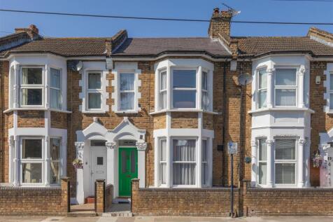 Hartland Road E15
