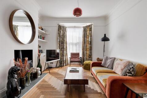 Hartland Road E15