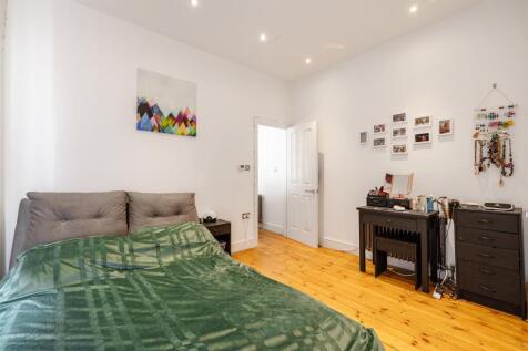 Romford E12