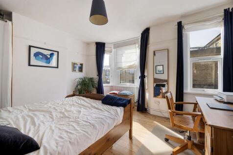 Gordon Road, E11