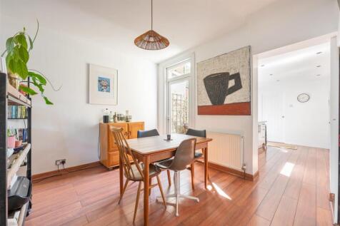 Mansfield Road E11