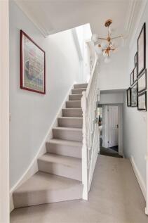 Barclay Road E11