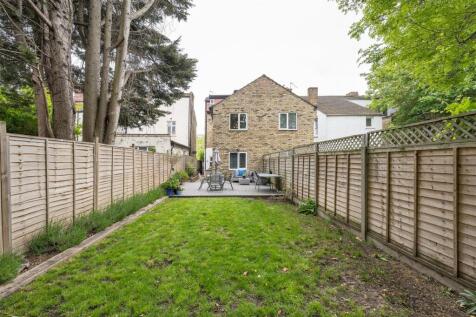 Bulwer Road, E11