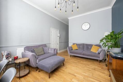 Bulwer Road, E11