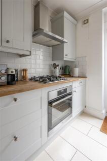 Bulwer Road, E11