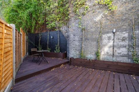 Sebert Road, E7