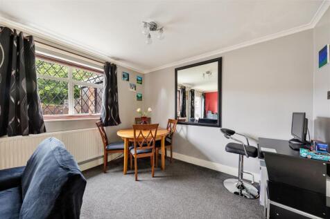 Westmorland Close, E12
