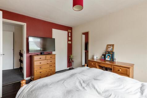 Westmorland Close, E12
