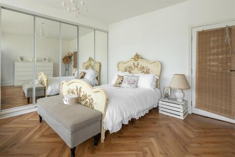 First-Bedroom-2.jpg