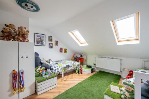 Loft-Bedroom-1.jpg