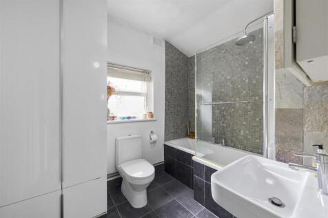 89, Stewart Road, E15