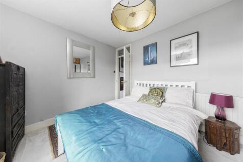 89, Stewart Road, E15