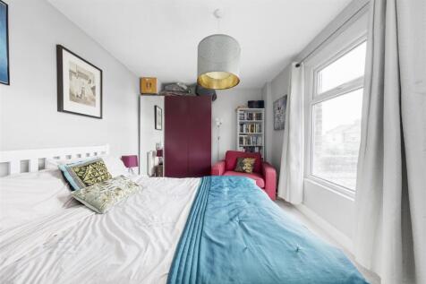 89, Stewart Road, E15