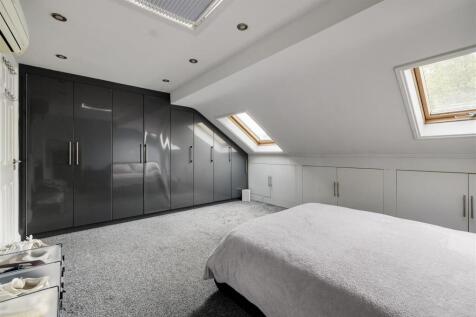 Upton Lane, E7