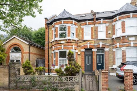 65a Fladgate Road, E11