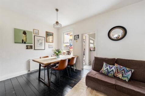 Thorpe Road, E7