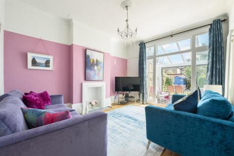 Dyson Road E11