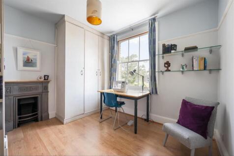 Dyson Road E11