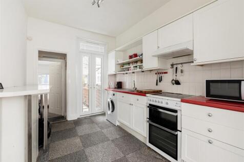 Ramsay Road E7