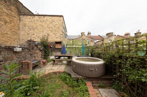 Ramsay Road E7