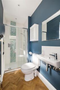 Woodcote Road, E11