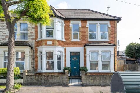 Cavendish Drive, E11