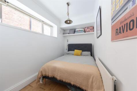 Hermon Hill E11