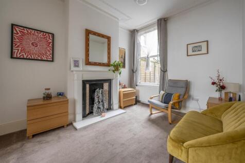 Cann Hall E11