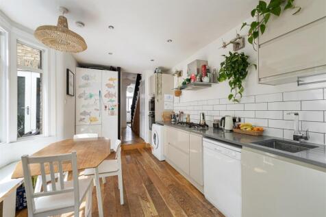 Malvern Road, E11