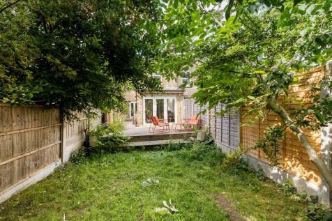Malvern Road, E11