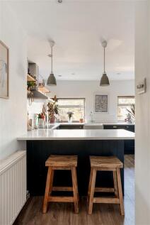 Shrewsbury Road, E7