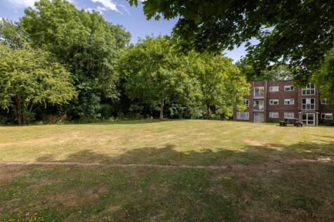 Malcolm Way, E11