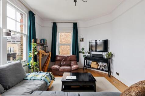 Spratt Hall Road E11