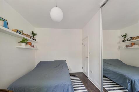 Cavendish Drive E11