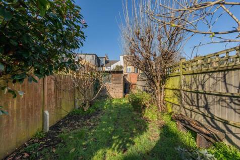 Oakdale Road E11
