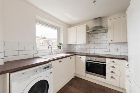 Carnarvon Road E15