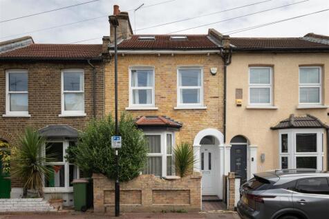 Odessa Road, E7