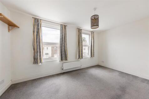 Odessa Road, E7