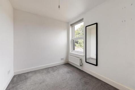 Odessa Road, E7