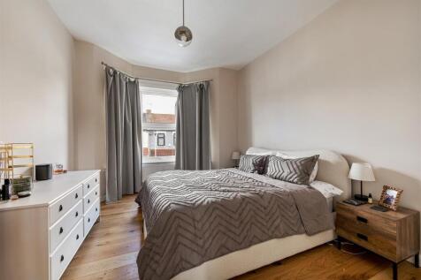 South Esk Road E7