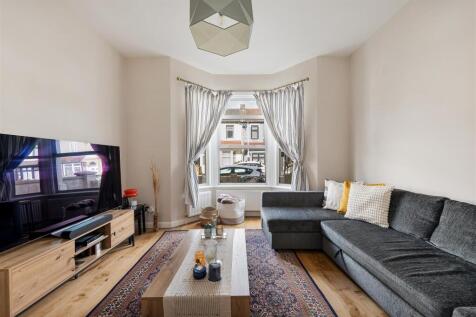 South Esk Road E7