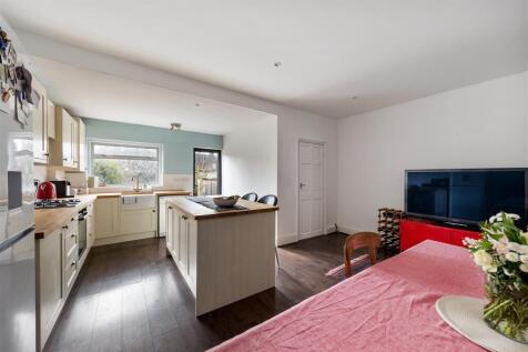 South Esk Road E7