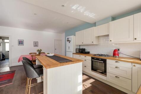 South Esk Road E7