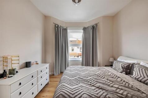 South Esk Road E7
